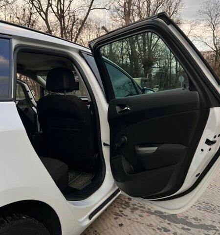 Белый Опель Астра, объемом двигателя 1.69 л и пробегом 267 тыс. км за 5650 $, фото 17 на Automoto.ua