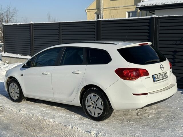 Белый Опель Астра, объемом двигателя 1.7 л и пробегом 322 тыс. км за 6150 $, фото 1 на Automoto.ua