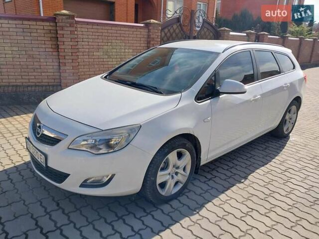 Белый Опель Астра, объемом двигателя 1.69 л и пробегом 228 тыс. км за 6999 $, фото 16 на Automoto.ua