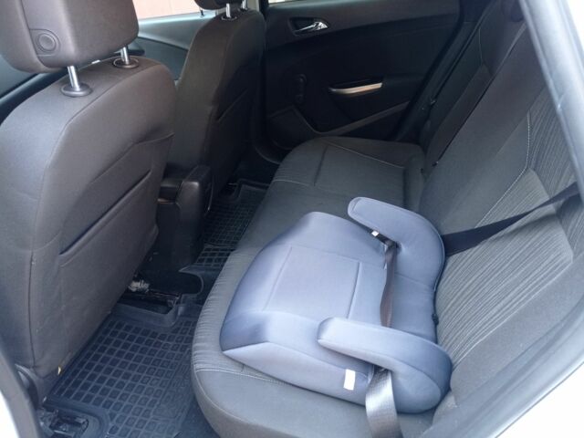 Белый Опель Астра, объемом двигателя 1.7 л и пробегом 286 тыс. км за 6500 $, фото 13 на Automoto.ua