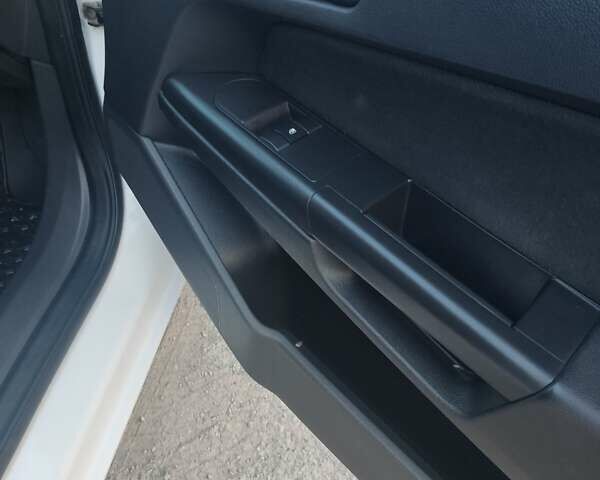 Белый Опель Астра, объемом двигателя 1.69 л и пробегом 260 тыс. км за 5900 $, фото 14 на Automoto.ua