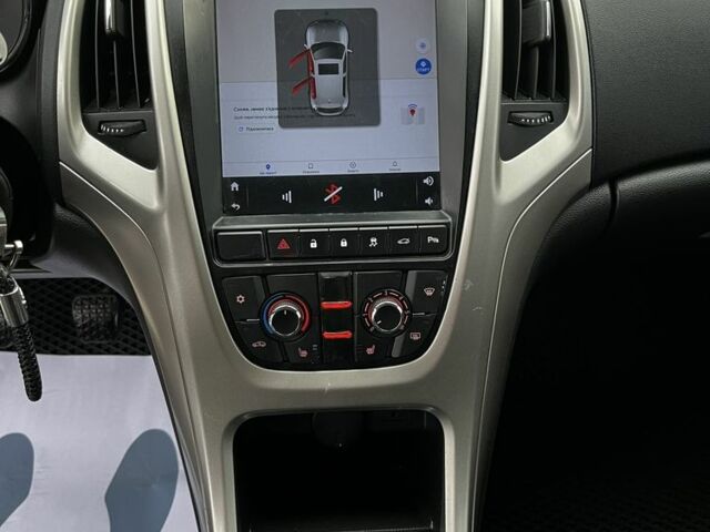 Опель Астра 2011 у Ковель на Automoto.ua Білий Опель Астра, об'ємом двигуна 1.7 л та пробігом 257 тис. км за 7299 $, фото 5 на Automoto.ua