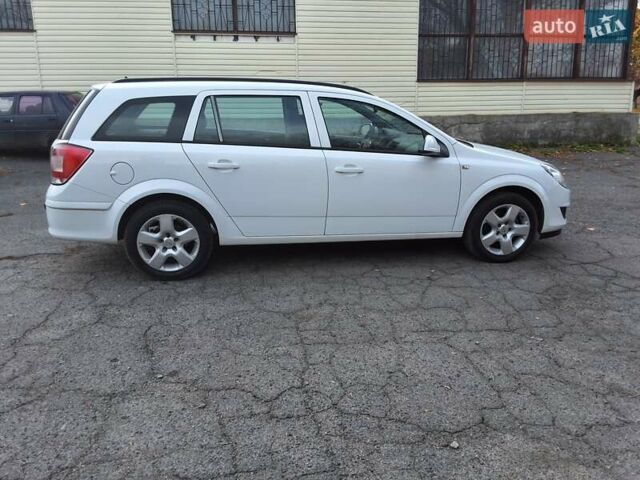 Белый Опель Астра, объемом двигателя 1.6 л и пробегом 167 тыс. км за 6999 $, фото 10 на Automoto.ua