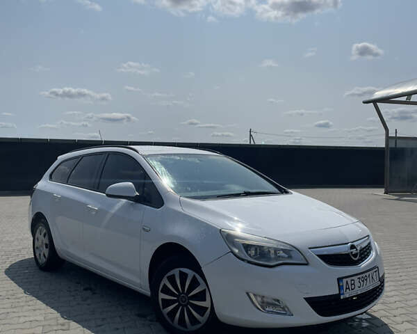 Білий Опель Астра, об'ємом двигуна 1.7 л та пробігом 285 тис. км за 6600 $, фото 3 на Automoto.ua