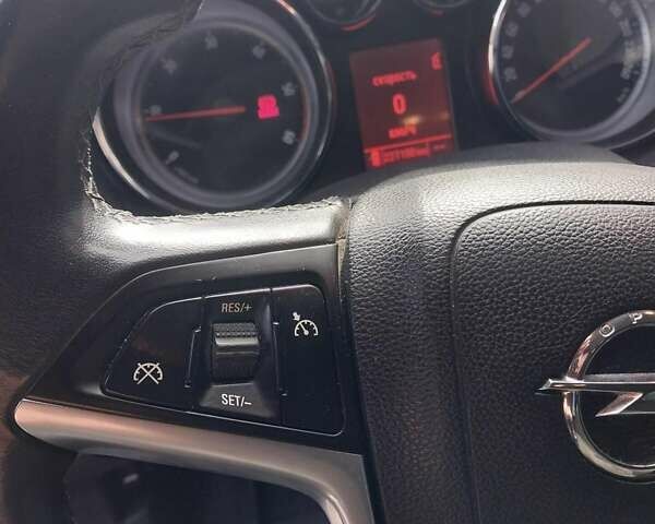 Белый Опель Астра, объемом двигателя 1.69 л и пробегом 228 тыс. км за 6999 $, фото 34 на Automoto.ua