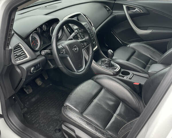 Білий Опель Астра, об'ємом двигуна 1.96 л та пробігом 224 тис. км за 7500 $, фото 9 на Automoto.ua