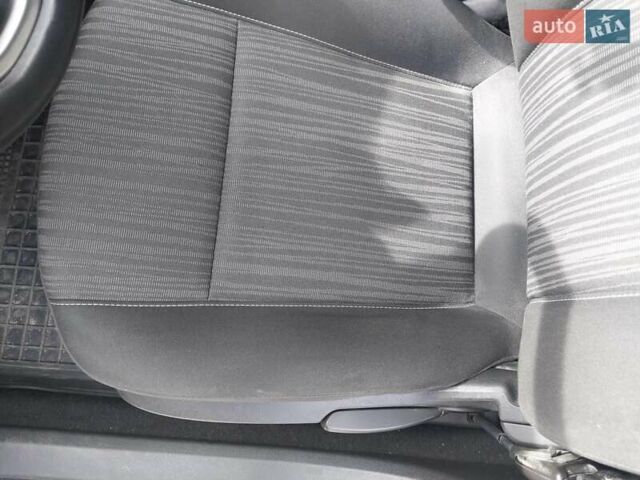Белый Опель Астра, объемом двигателя 1.69 л и пробегом 228 тыс. км за 6999 $, фото 31 на Automoto.ua