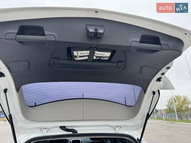 Белый Опель Астра, объемом двигателя 1.7 л и пробегом 235 тыс. км за 7500 $, фото 10 на Automoto.ua