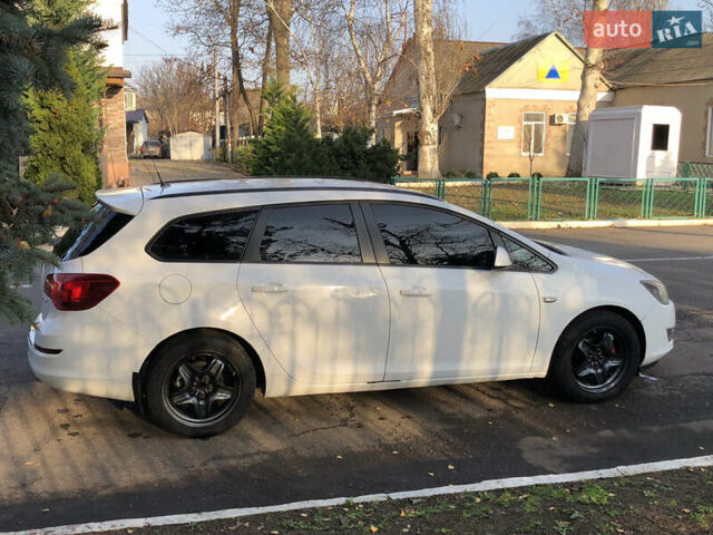 Белый Опель Астра, объемом двигателя 1.25 л и пробегом 321 тыс. км за 7499 $, фото 12 на Automoto.ua