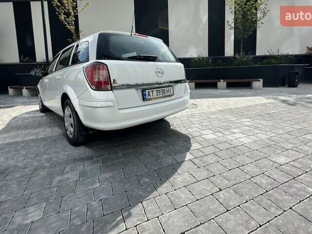Белый Опель Астра, объемом двигателя 1.7 л и пробегом 211 тыс. км за 6200 $, фото 18 на Automoto.ua