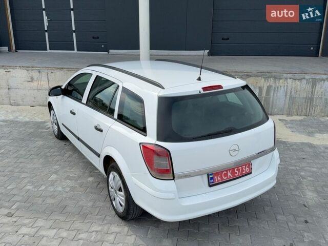 Белый Опель Астра, объемом двигателя 1.7 л и пробегом 248 тыс. км за 4550 $, фото 12 на Automoto.ua