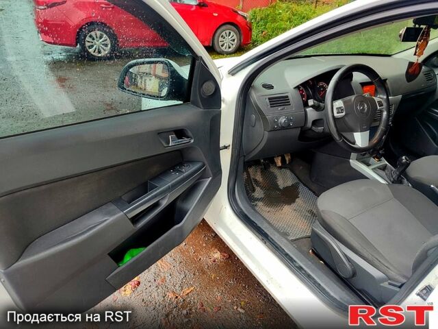 Білий Опель Астра, об'ємом двигуна 1.7 л та пробігом 279 тис. км за 5800 $, фото 10 на Automoto.ua