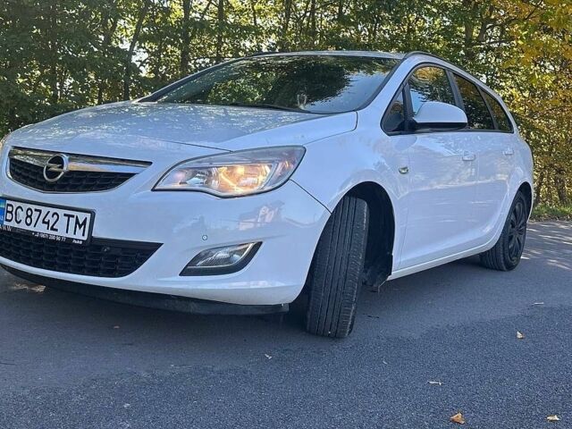 Білий Опель Астра, об'ємом двигуна 1.3 л та пробігом 206 тис. км за 4600 $, фото 3 на Automoto.ua