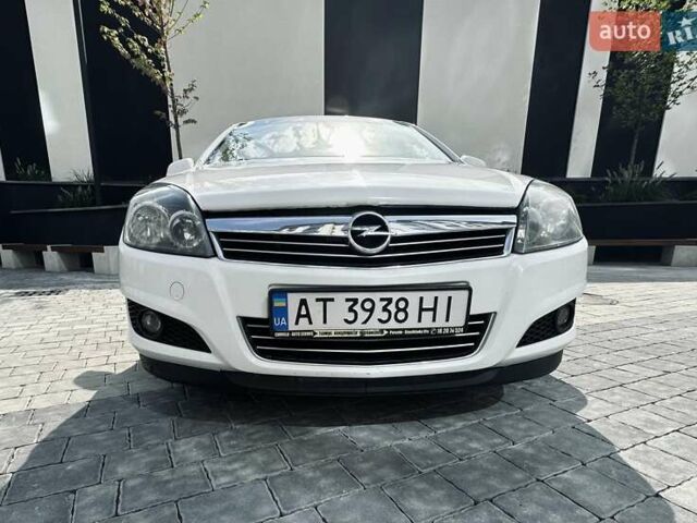 Белый Опель Астра, объемом двигателя 1.7 л и пробегом 211 тыс. км за 6200 $, фото 1 на Automoto.ua