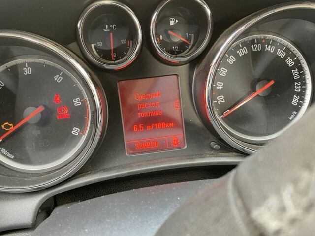 Белый Опель Астра, объемом двигателя 1.7 л и пробегом 330 тыс. км за 6700 $, фото 5 на Automoto.ua