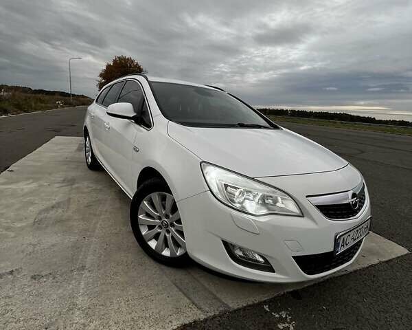 Опель Астра 2011 у Ковель на Automoto.ua Білий Опель Астра, об'ємом двигуна 1.7 л та пробігом 257 тис. км за 7299 $, фото 16 на Automoto.ua
