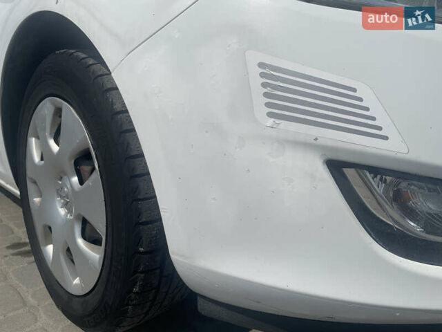 Белый Опель Астра, объемом двигателя 1.25 л и пробегом 366 тыс. км за 4700 $, фото 15 на Automoto.ua