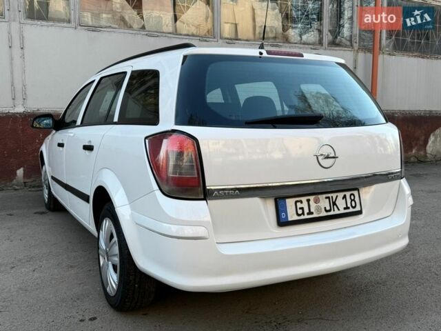 Білий Опель Астра, об'ємом двигуна 1.7 л та пробігом 248 тис. км за 4949 $, фото 12 на Automoto.ua