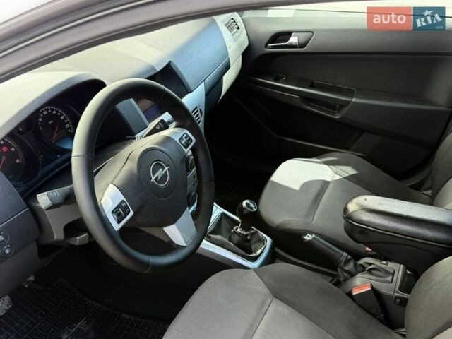 Білий Опель Астра, об'ємом двигуна 1.7 л та пробігом 248 тис. км за 4949 $, фото 20 на Automoto.ua