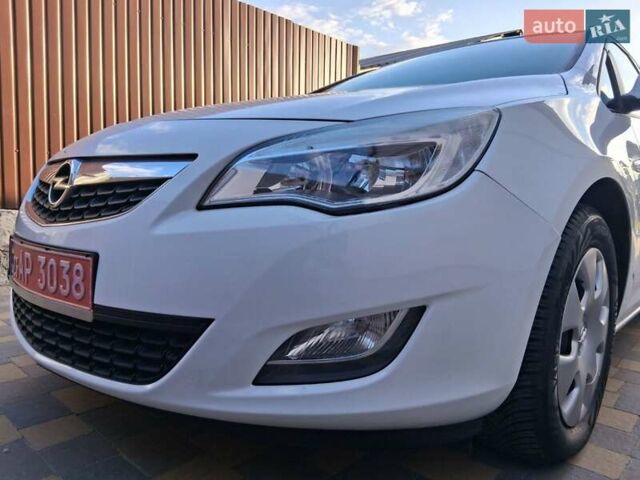 Білий Опель Астра, об'ємом двигуна 1.3 л та пробігом 170 тис. км за 7100 $, фото 3 на Automoto.ua