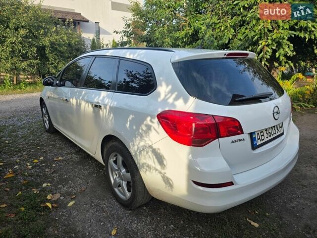 Белый Опель Астра, объемом двигателя 1.2 л и пробегом 302 тыс. км за 6200 $, фото 5 на Automoto.ua