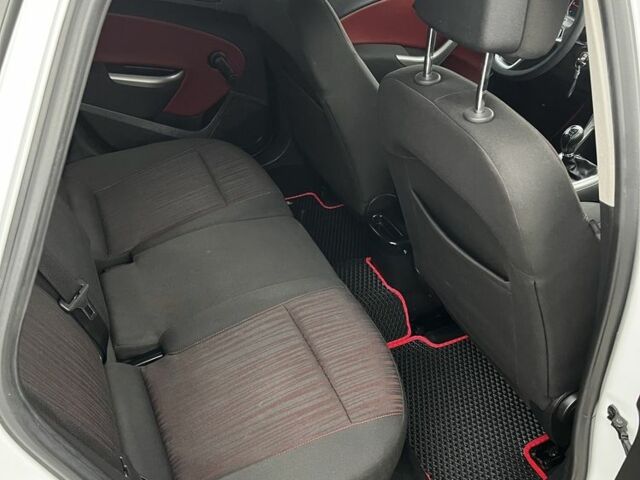 Опель Астра 2011 у Ковель на Automoto.ua Білий Опель Астра, об'ємом двигуна 1.7 л та пробігом 257 тис. км за 7299 $, фото 10 на Automoto.ua