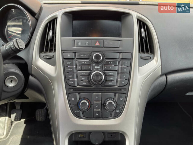 Белый Опель Астра, объемом двигателя 1.25 л и пробегом 366 тыс. км за 4700 $, фото 9 на Automoto.ua