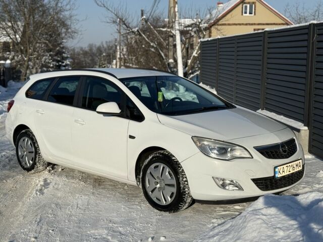 Белый Опель Астра, объемом двигателя 1.7 л и пробегом 322 тыс. км за 6150 $, фото 2 на Automoto.ua