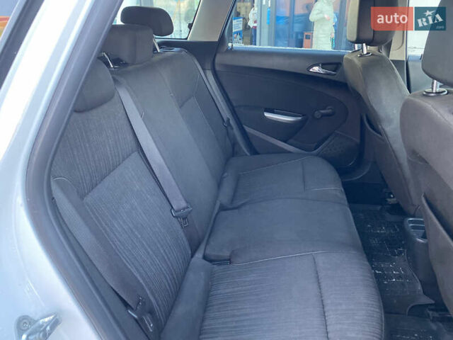 Белый Опель Астра, объемом двигателя 1.7 л и пробегом 388 тыс. км за 5600 $, фото 23 на Automoto.ua