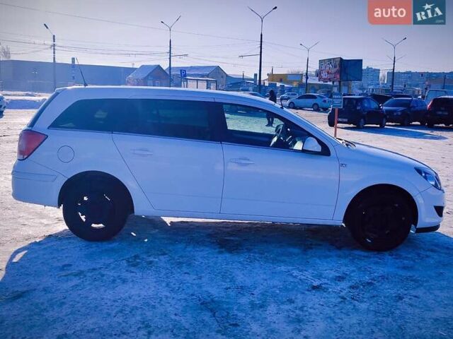 Белый Опель Астра, объемом двигателя 1.6 л и пробегом 199 тыс. км за 5350 $, фото 3 на Automoto.ua