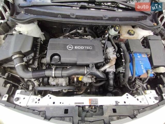 Білий Опель Астра, об'ємом двигуна 1.7 л та пробігом 290 тис. км за 5850 $, фото 11 на Automoto.ua