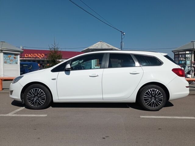 Белый Опель Астра, объемом двигателя 1.7 л и пробегом 286 тыс. км за 6500 $, фото 6 на Automoto.ua