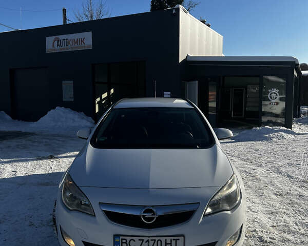 Білий Опель Астра, об'ємом двигуна 1.69 л та пробігом 266 тис. км за 5950 $, фото 1 на Automoto.ua