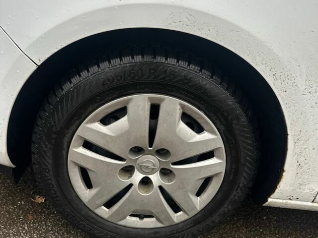 Білий Опель Астра, об'ємом двигуна 0 л та пробігом 315 тис. км за 6000 $, фото 5 на Automoto.ua