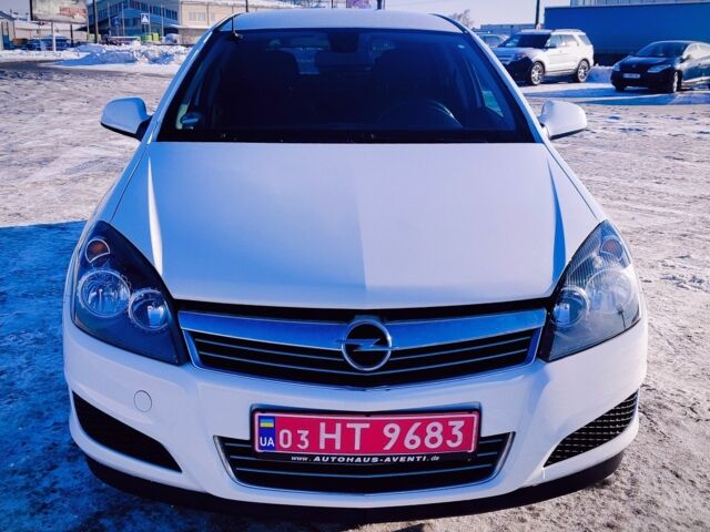 Белый Опель Астра, объемом двигателя 1.6 л и пробегом 199 тыс. км за 5250 $, фото 1 на Automoto.ua
