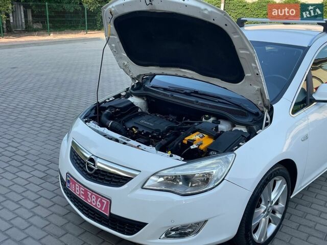 Білий Опель Астра, об'ємом двигуна 1.4 л та пробігом 197 тис. км за 6999 $, фото 78 на Automoto.ua