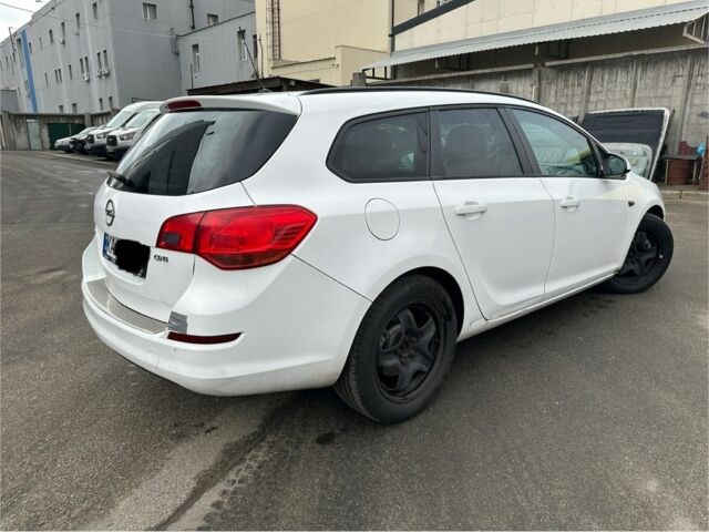 Білий Опель Астра, об'ємом двигуна 0 л та пробігом 315 тис. км за 6000 $, фото 2 на Automoto.ua