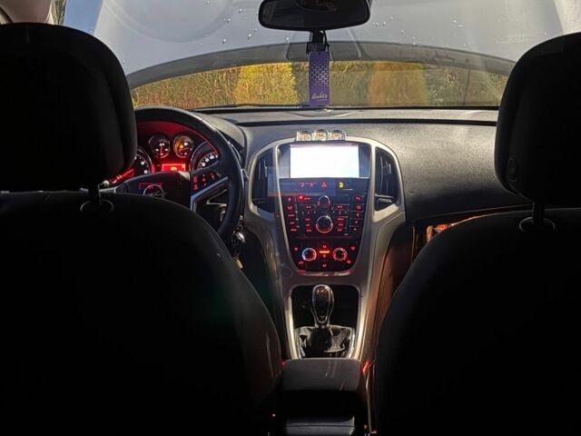 Білий Опель Астра, об'ємом двигуна 1.3 л та пробігом 205 тис. км за 5989 $, фото 6 на Automoto.ua
