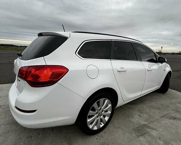 Опель Астра 2011 у Ковель на Automoto.ua Білий Опель Астра, об'ємом двигуна 1.7 л та пробігом 257 тис. км за 7299 $, фото 18 на Automoto.ua