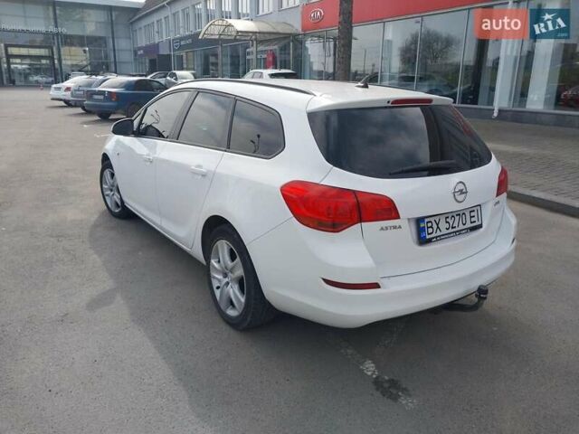 Белый Опель Астра, объемом двигателя 1.69 л и пробегом 228 тыс. км за 6999 $, фото 13 на Automoto.ua