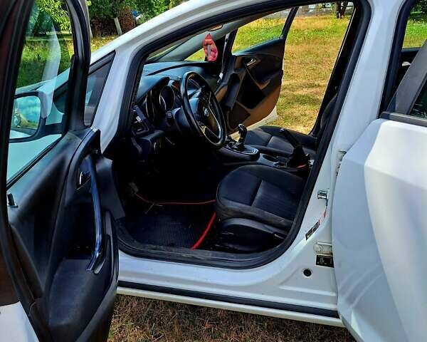 Білий Опель Астра, об'ємом двигуна 1.7 л та пробігом 303 тис. км за 5600 $, фото 7 на Automoto.ua