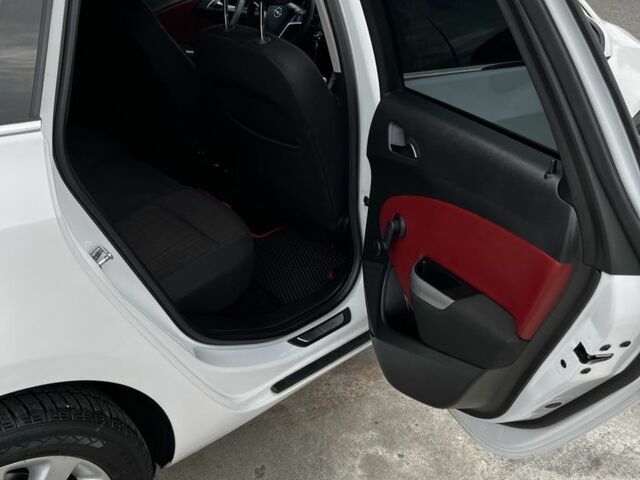 Опель Астра 2011 у Ковель на Automoto.ua Білий Опель Астра, об'ємом двигуна 1.7 л та пробігом 257 тис. км за 7299 $, фото 11 на Automoto.ua