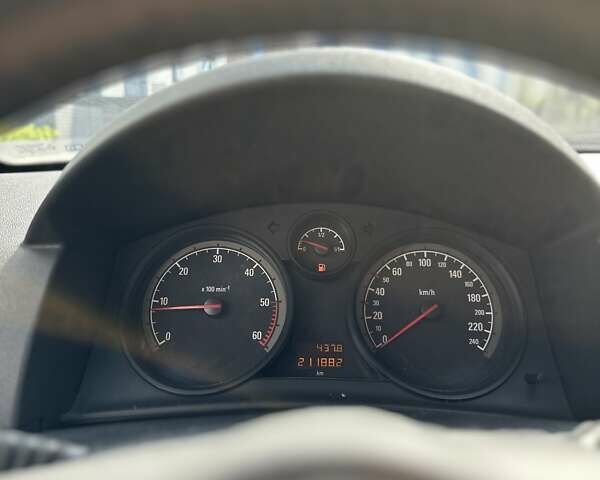 Белый Опель Астра, объемом двигателя 1.7 л и пробегом 211 тыс. км за 6200 $, фото 9 на Automoto.ua