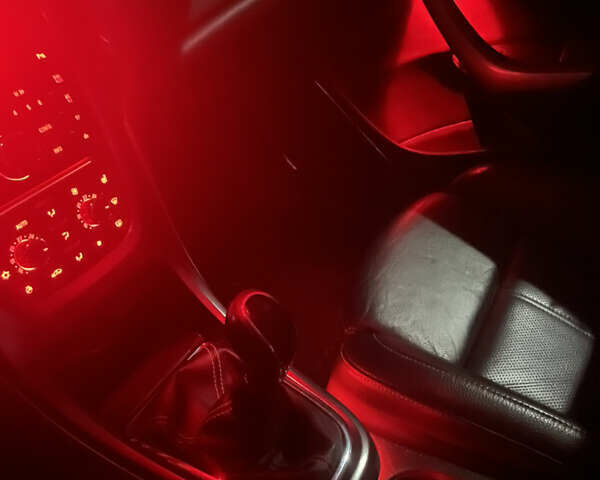 Білий Опель Астра, об'ємом двигуна 1.96 л та пробігом 224 тис. км за 7500 $, фото 2 на Automoto.ua