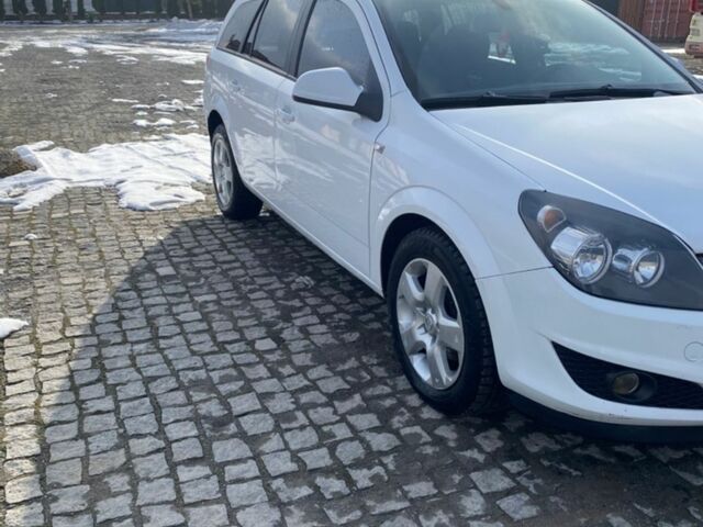 Білий Опель Астра, об'ємом двигуна 1.69 л та пробігом 305 тис. км за 6200 $, фото 4 на Automoto.ua
