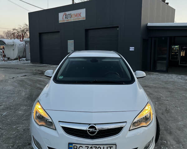Білий Опель Астра, об'ємом двигуна 1.69 л та пробігом 266 тис. км за 5900 $, фото 3 на Automoto.ua