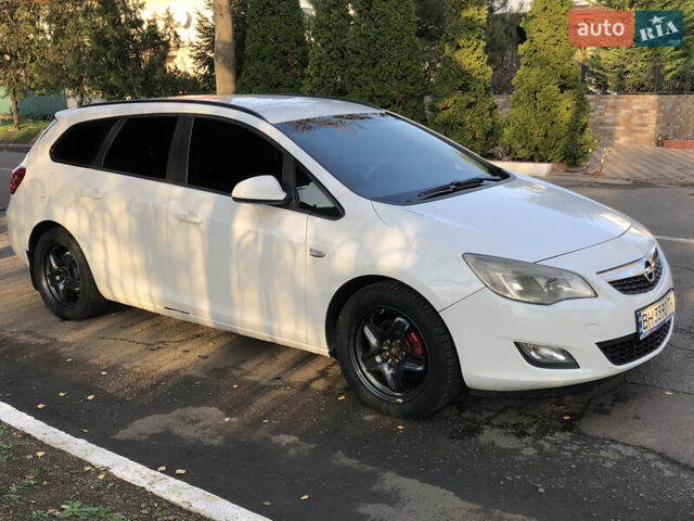Белый Опель Астра, объемом двигателя 1.25 л и пробегом 321 тыс. км за 7499 $, фото 13 на Automoto.ua
