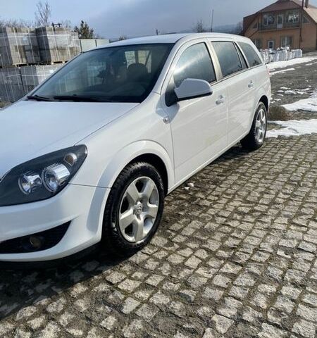 Белый Опель Астра, объемом двигателя 1.69 л и пробегом 305 тыс. км за 6600 $, фото 1 на Automoto.ua