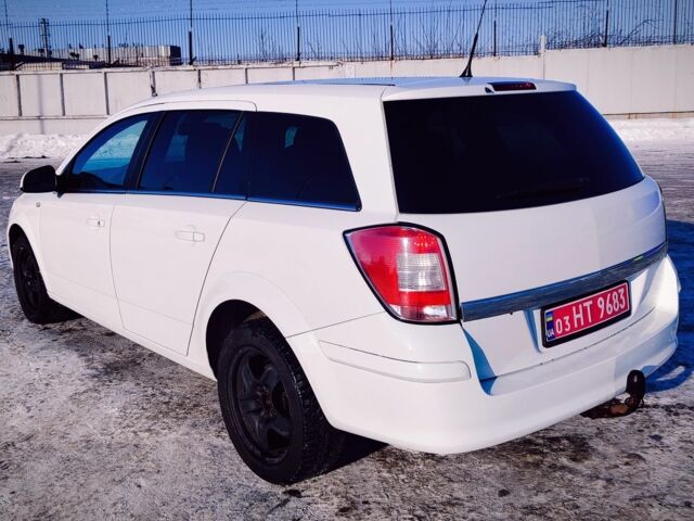 Белый Опель Астра, объемом двигателя 1.6 л и пробегом 199 тыс. км за 5250 $, фото 6 на Automoto.ua