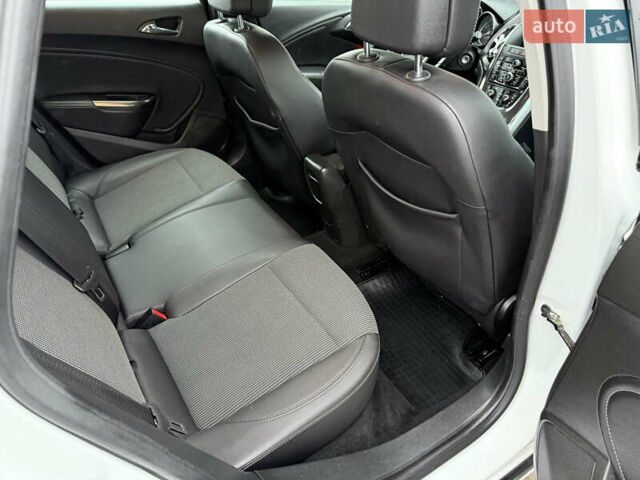 Білий Опель Астра, об'ємом двигуна 1.7 л та пробігом 237 тис. км за 7500 $, фото 9 на Automoto.ua